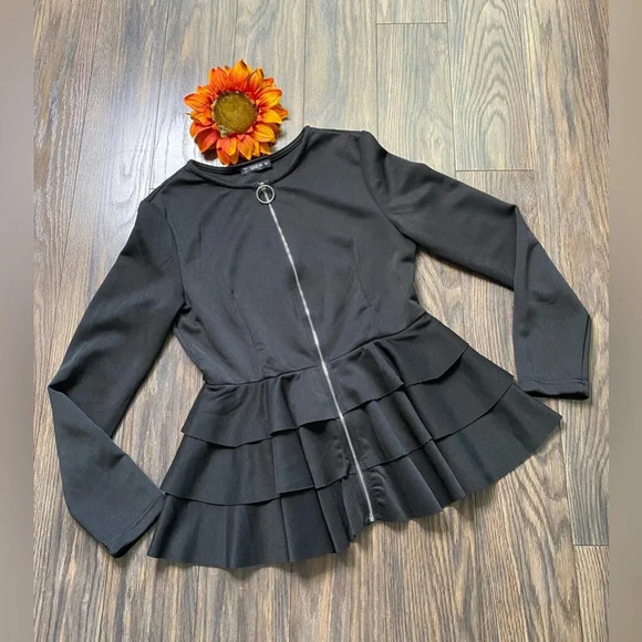 🌻5/$25🌻SHEIN Black Zip Up Ruffled Blouse | LARGE | - Picture 5 of 8